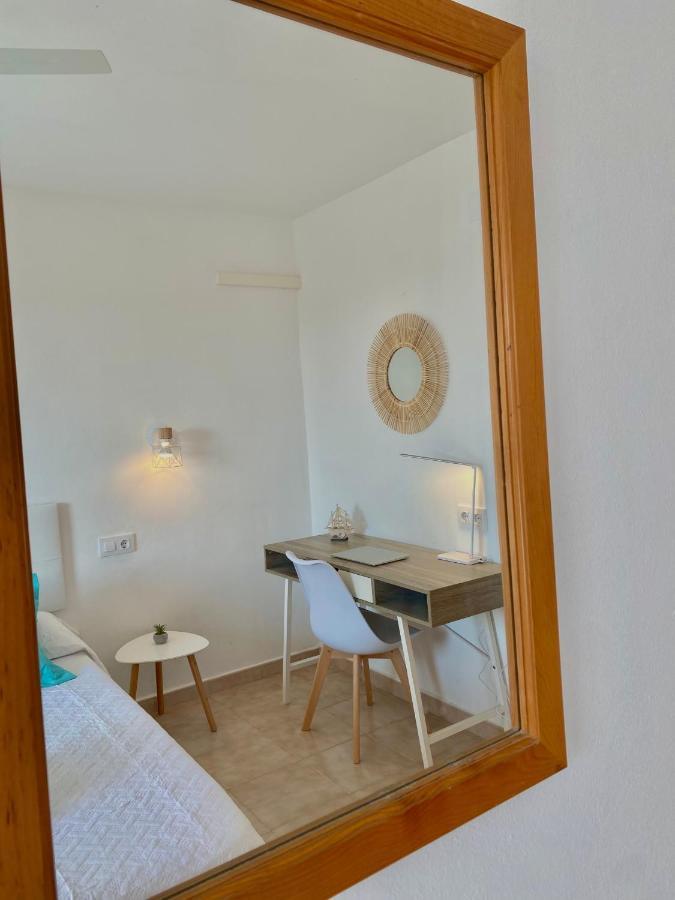 Apartament Sa Farola - Ac, Wifi , Pool, Beach Cala'N Blanes  Esterno foto