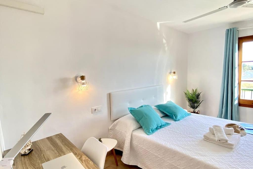 Apartament Sa Farola - Ac, Wifi , Pool, Beach Cala'N Blanes  Esterno foto